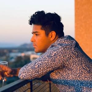 Meet your Posher, Jonathan